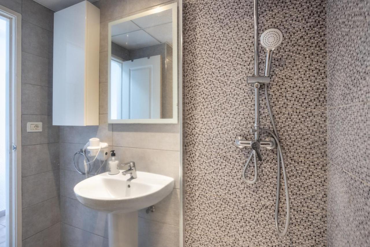 Matthew's Flat Los Cristianos by LoveTenerife Exterior foto