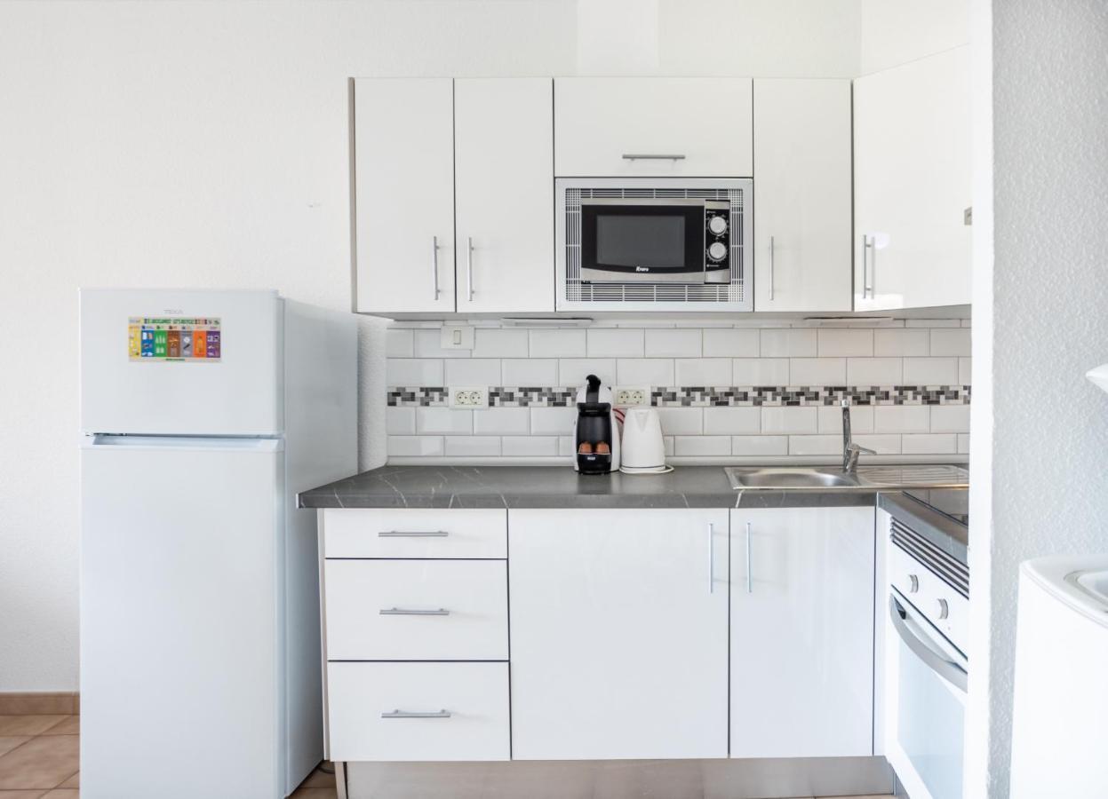 Matthew's Flat Los Cristianos by LoveTenerife Exterior foto